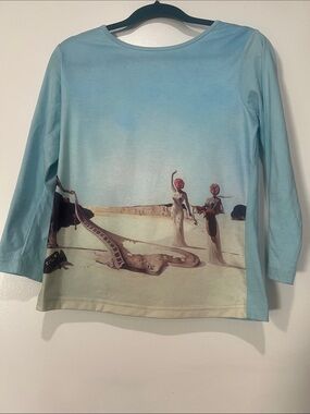 Dali light Blue Long-Sleeve Graphic Tee with Desert Print - museum piece